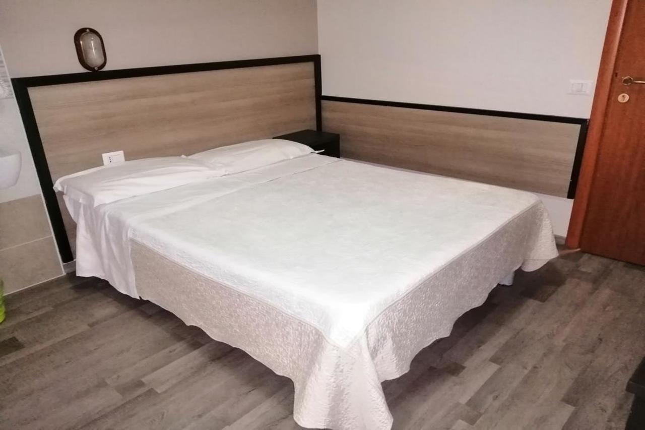Hotel Salus Milano Ngoại thất bức ảnh