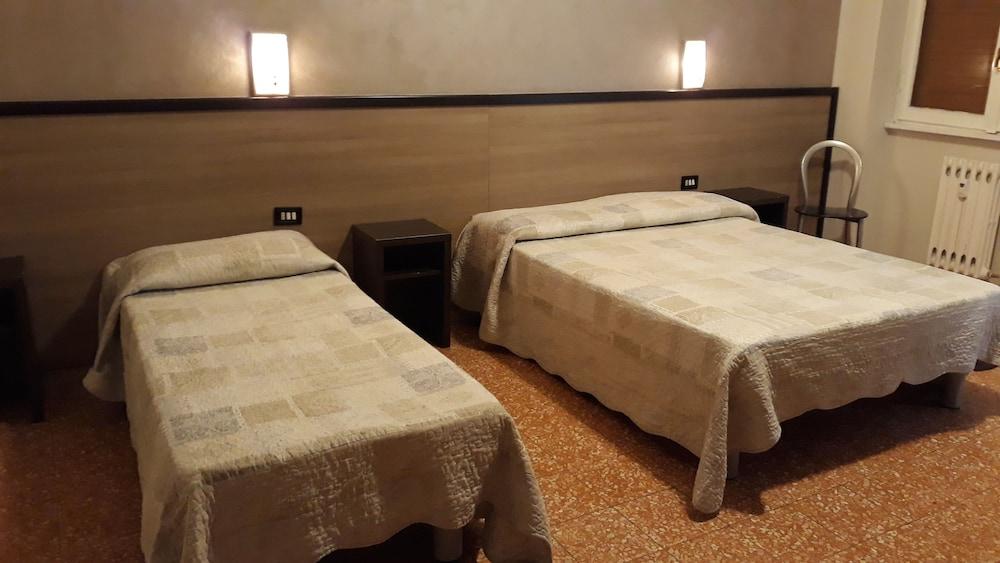 Hotel Salus Milano Ngoại thất bức ảnh