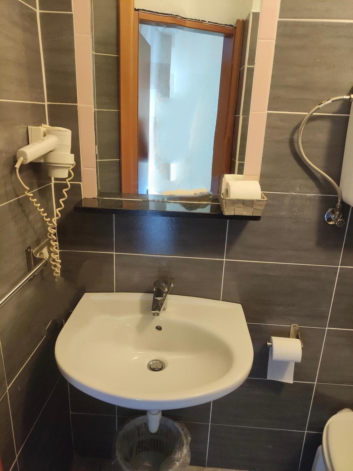 Hotel Salus Milano Ngoại thất bức ảnh
