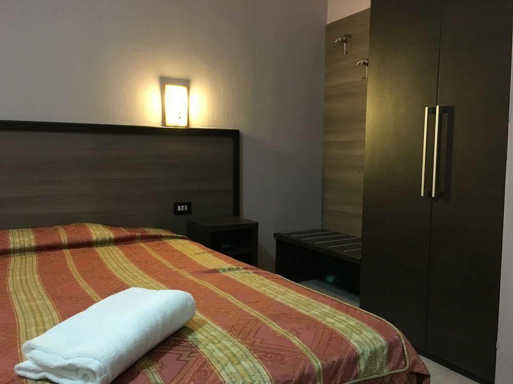 Hotel Salus Milano Ngoại thất bức ảnh