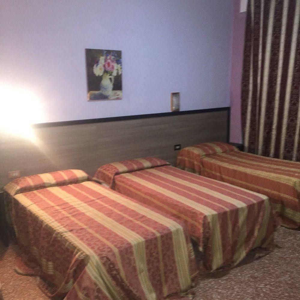 Hotel Salus Milano Ngoại thất bức ảnh